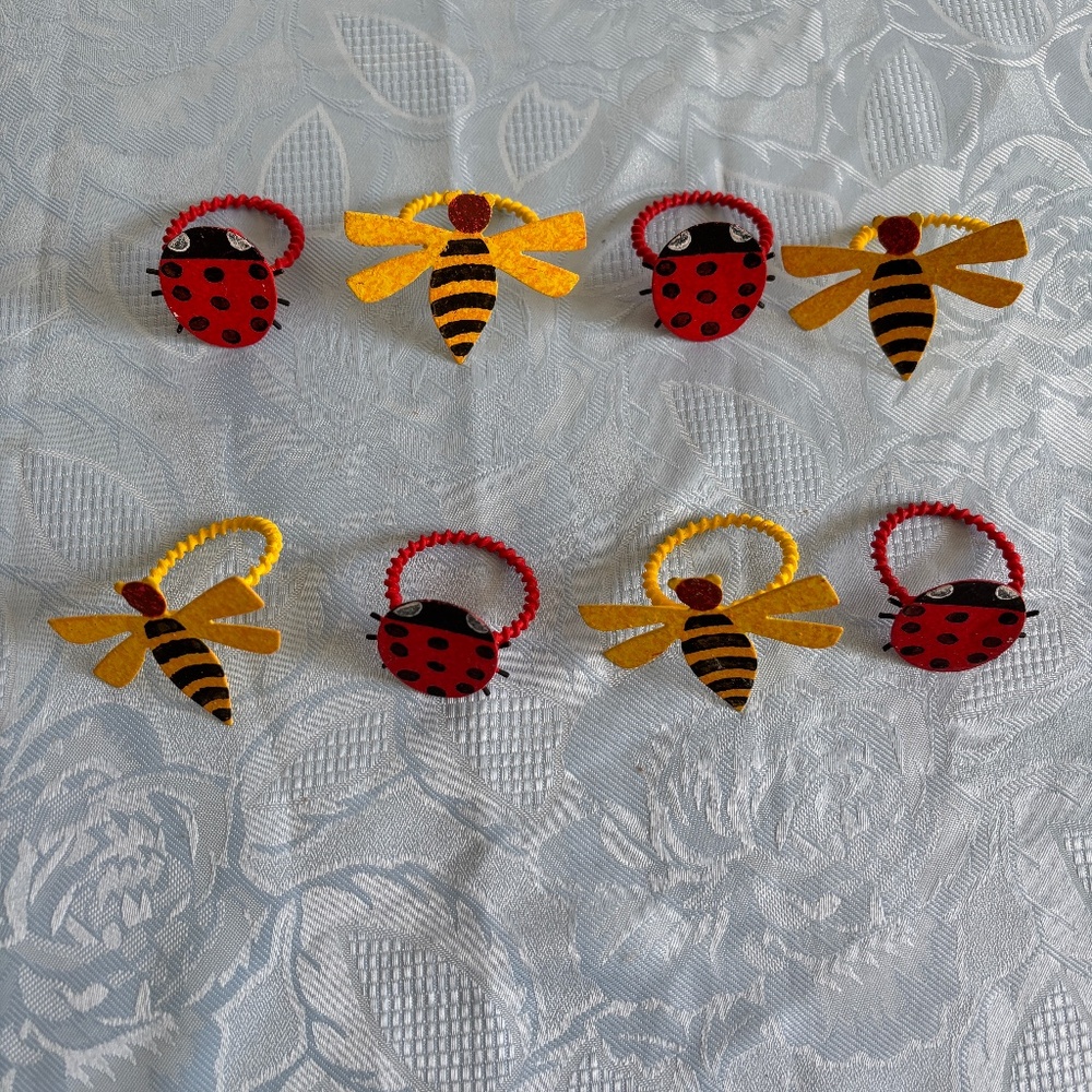 Set of 8 Cute Bug Napkin Rings